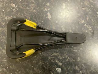 Sillín Velo Fulcrum Kevlar Suspension