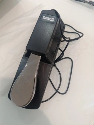 Pedal de sustain RockJam