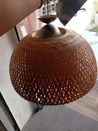 Lámpara de bambú y metal Ikea