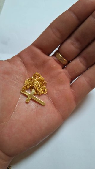 Cadena de oro 18k con colgante de cruz