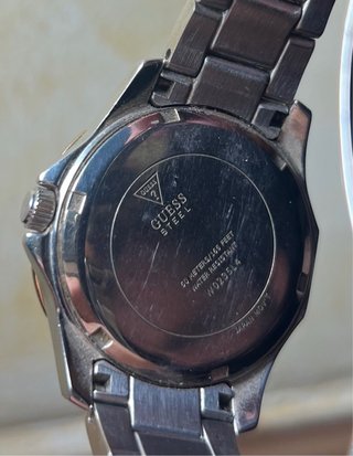 Reloj Guess bicolor seminuevo