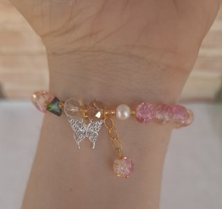 Pulseras de bolas y mariposas
