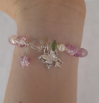 Pulseras de bolas y mariposas