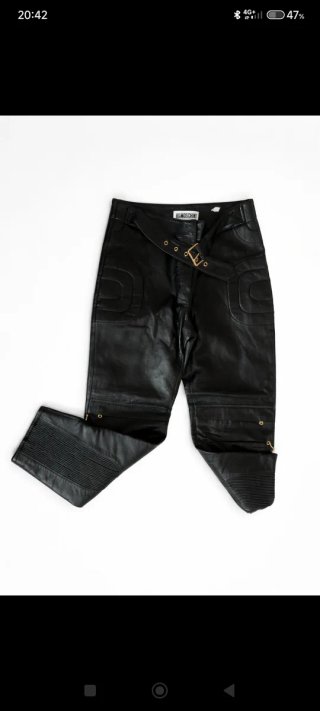 Lote Chaqueta y Pantalón Cuero MOSCHINO & VERSACE