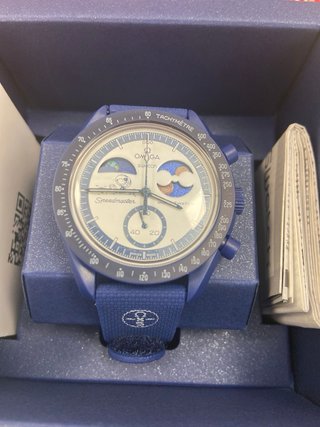 Omega x Swatch Mission to Earthphase Moonshine Gol
