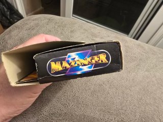 Caja y 3 cromos Mazinger Z 1972