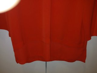 Blusa roja con cremallera