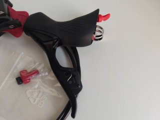 MANETAS Y PINZAS SRAM FORCE D2 AXS