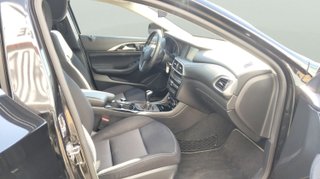 Infiniti Q30 1.6T Premium 90 kW (122 CV)