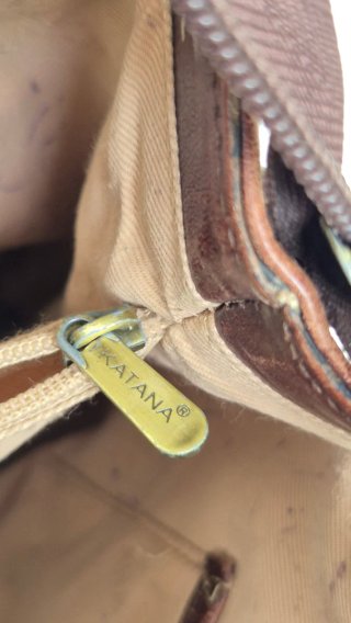 Mochila de cuero marrón