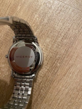 Reloj Viceroy Elegante Blanco y Plateado