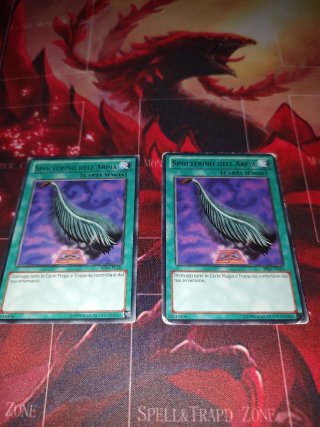 2x Spolverino dell'Arpia Carte Magia Yu-Gi-Oh!