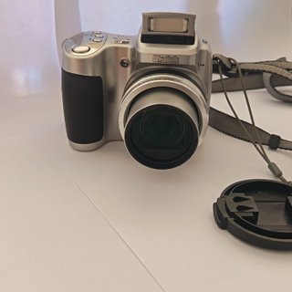Cámara Kodak EasyShare Z710 + Accesorios
