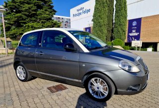 Lancia Ypsilon 2012