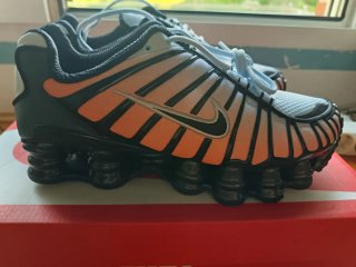Zapatillas Nike Shox TL Negro Naranja