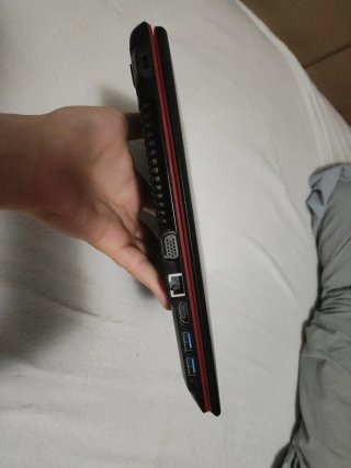 Portátil Acer Rojo