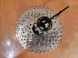 Shimano Altus 9v cambios,pulsadores y cassette