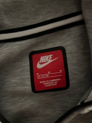 Chaqueta Nike Tech Gris Talla M Niño