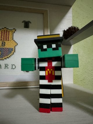 Muñeco Minecraft Zombie Happy Meal