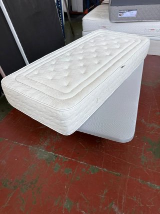 Base tapizada 3D + Colchón Visco 120x180