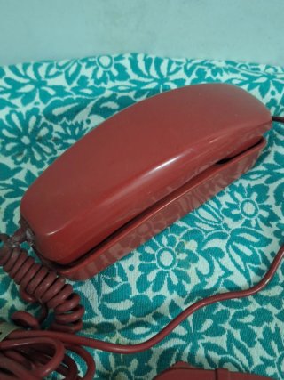 Teléfono Antiguo Rojo Estilo Góndola