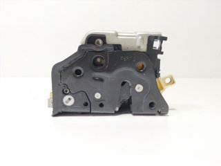 CERRADURA PUERTA TRASERA DERECHA 8K0839016C