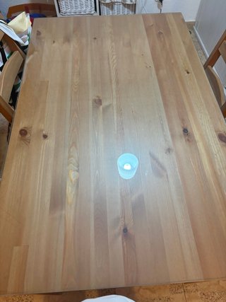 Mesa Ikea de madera con 4 sillas