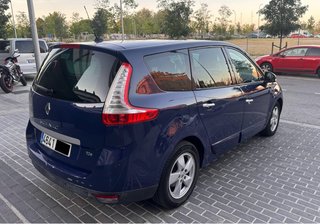 Renault Grand Scenic 2010