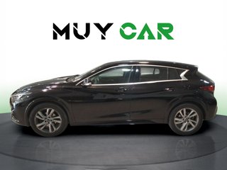 Infiniti Q30 1.6T 90 kW (122 CV)