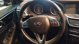 Infiniti Q30 1.6T 90 kW (122 CV)