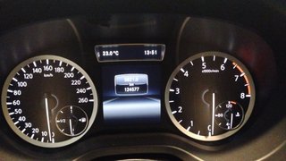 Infiniti Q30 1.6T 90 kW (122 CV)