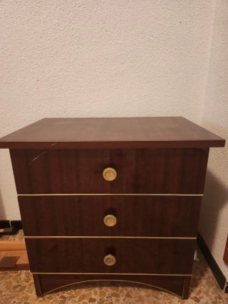 10 Muebles + 2 Colchones 190€