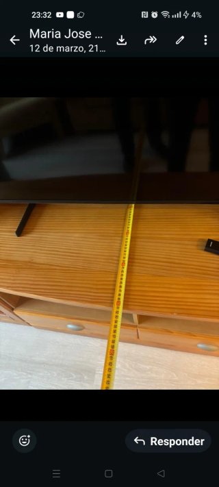 Mueble de salón madera y cristal