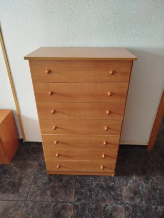 Cajonera alta de madera