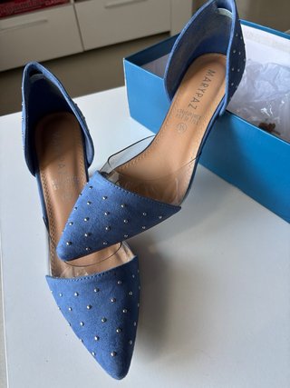 Zapatos Marypaz azul claro con tachas talla 39