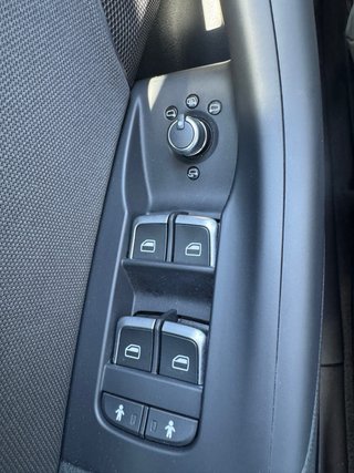 Audi Q3 Sport Edition 2.0TDi 150cv manual