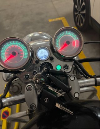 Hyosung Aquila 125