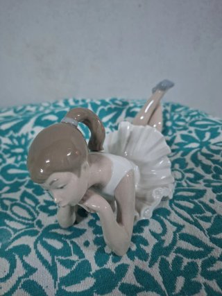 Figura Bailarina Porcelana Gris Blanco