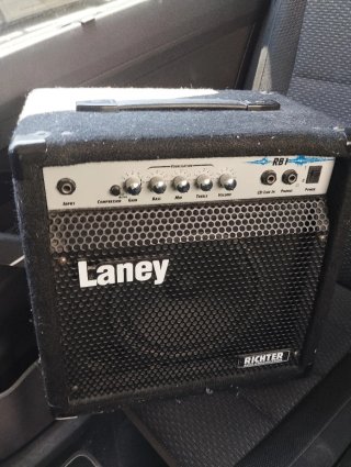 Amplificador Bajo Laney RB1
