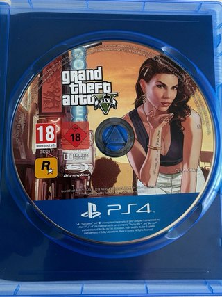 Playstation 4 + Mando + GTA V