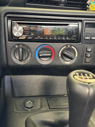 BMW E36 Compact Etiqueta B