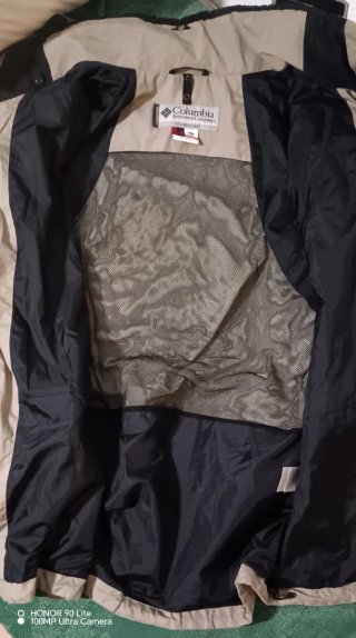 Chaqueta Columbia Titanium Gore-Tex Beige