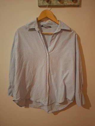 Camisa Zara Rayas Azul y Blanco Talla S