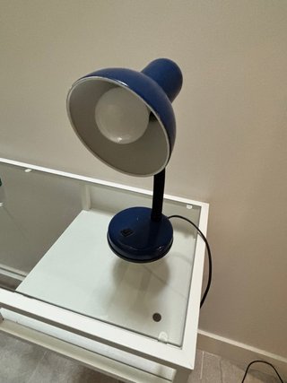Lámpara de escritorio azul