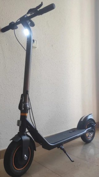 Patinete Cecotec Negro