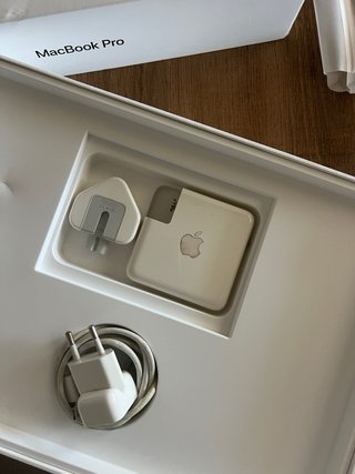 MacBook Pro 13” 2019 Plata/Gris Espacial