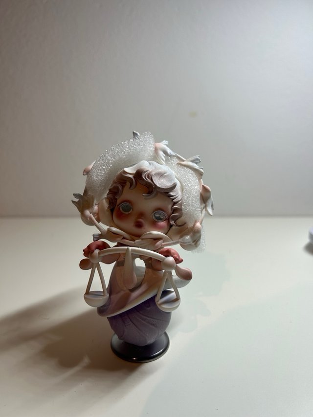 POP MART Skullpanda The Paradox Figura