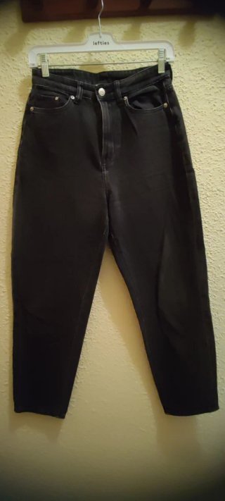 Pantalón negro Lefties