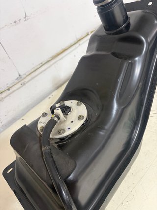Depósito Gasolina Kymco Superdink 125/300con Bomba