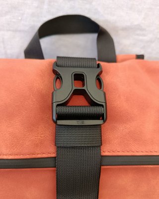 Mochila Waterproof 15L Terracota Laptop 17